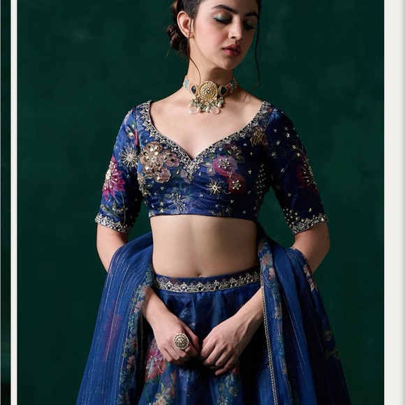 Lashkaraa Lehenga Choli dress - Picture 2 of 10
